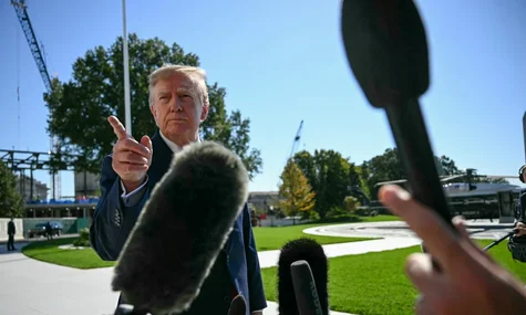 Трамп хоче відкрити в Білому домі басейн замість зали для журналістів — NYT