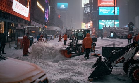 У США вирує зимовий шторм: мільйон людей без світла, майже 10 тисяч рейсів скасували