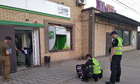 В Луганской области мужчина подорвал гранату в банке: он погиб, еще шесть человек ранены