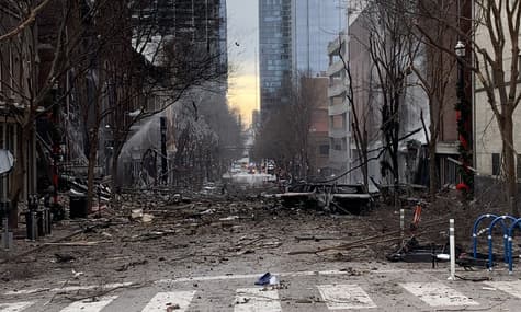 В американском городе Нэшвилл произошел взрыв: по меньшей мере трое постравших, полиция подозревает умышленный подрыв