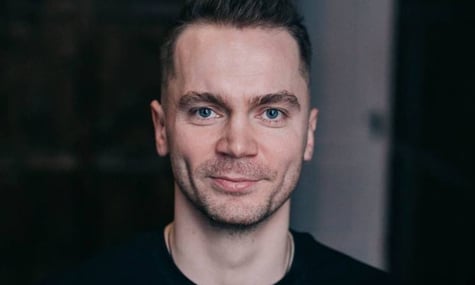 До очільника «Фундації DEJURE» Жернакова прийшла поліція: хотіла доставити його до ТСК Верховної Ради