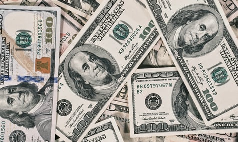Близько 690 млн доларів — Україна отримала другий транш від МВФ за новою програмою
