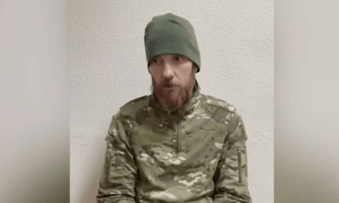 В плен попал российский морпех, который в октябре 2024-го расстрелял военных в Курской области. Тогда по сети разлетелся кадр из дрона