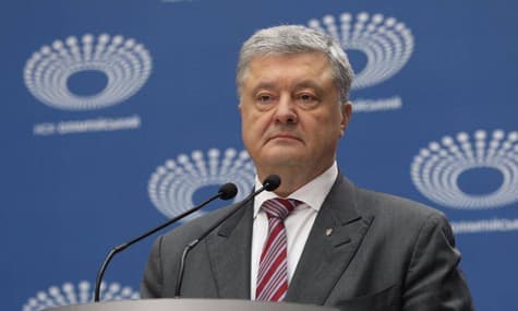 Спроба №2: Порошенко покликав Зеленського на дебати 15 квітня на телеканал ICTV