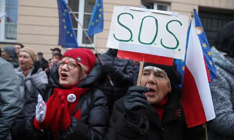 Judges From Across Europe Protest in Poland Against Controversial Judicial Reforms