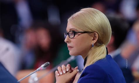 Півроку до виборів: у президентських рейтингах лідирують Тимошенко та шоумен Зеленський — опитування