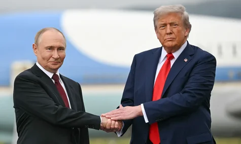 У росії почнуть виробляти одеколон «Дух Анкориджа»