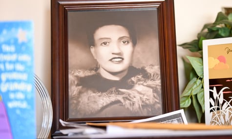 Родина жінки, чиї «безсмертні» клітини, вилучені без її відома, допомогли у вивченні раку та ВІЛ, уклала угоду з фармкомпанією