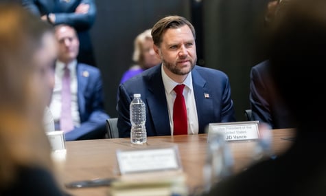 Джей Ді Венс погрожував Трампу вбивством. Тезку віцепрезидента засудили до двох років у тюрмі