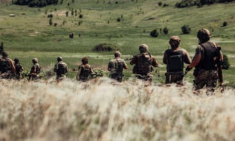 Розвідка боєм на Херсонщині, оновлення шкільних програм та кібератака на «Енергоатом»: головне за ніч 17 серпня
