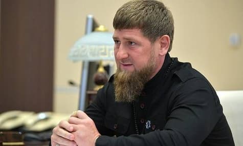 У Кадырова подозревают коронавирус, его доставили самолетом в Москву — СМИ