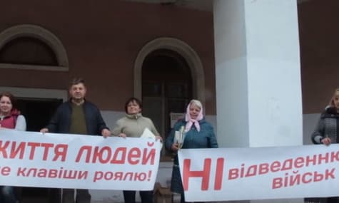 Why Some Zolote Residents Oppose Disengagement of Forces
