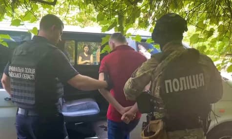 На Київщині викрили шахраїв, які під виглядом посадовців збирали гроші «для ЗСУ» — поліція
