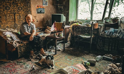 «Хочется просто сдохнуть, все полетело» — уцелевшие о ночном ракетном ударе по Киеву