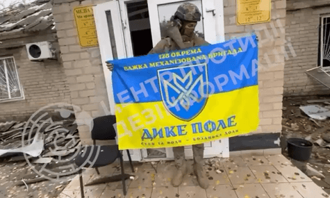 Військовий 128-ї окремої механізованої бригади в Малокатеринівці Запорізької області