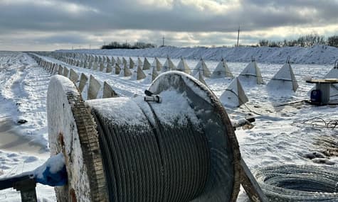 росія будує лінію оборони на Бєлгородщині: рови, мінні загородження та опорні пункти (ФОТО)