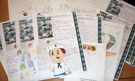 «Дякую вам за сміливість» — школярі Черкащини написали листи полоненим морякам