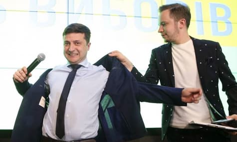 Накануне первого заседания Рады Зеленский проведет закрытую встречу со «Слугами народа» — СМИ