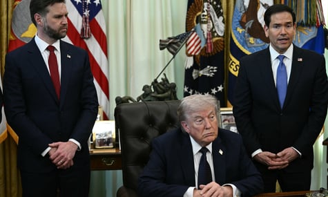 Трамп «не впевнений», чи хоче бачити Джей Ді Венса як свого наступника — NYT