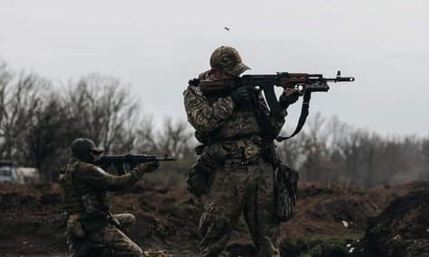 Ситуація на фронті: за добу відбулося 47 бойових зіткнень, в епіцентрі бойових дій — Бахмут і Мар'їнка