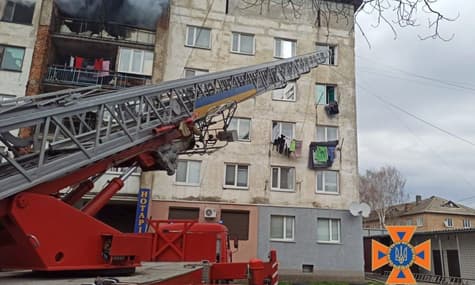 В Киевской области загорелась многоэтажка: спасли 18 человек