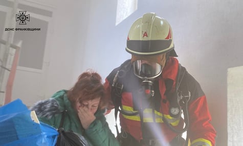 В офісі в Івано-Франківську вибухнула зарядна станція: є постраждалі