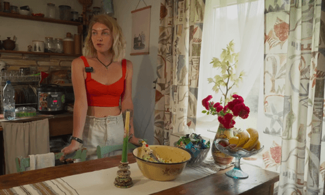 Сюди нема дороги, зате хата за $3000! Кияни, які переїхали в прикарпатське село