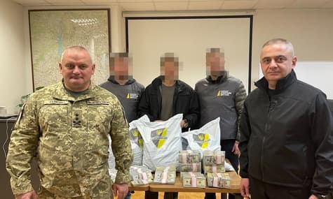 Найбільший в історії України хабар у $6 млн, який намагалися дати антикорупціонерам, тепер передали українській армії