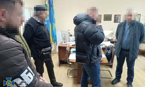 Ексдепутата ОПЗЖ, який постачав коробки для «Укрпошти», затримали за підозрою у фінансуванні бюджету рф — медіа