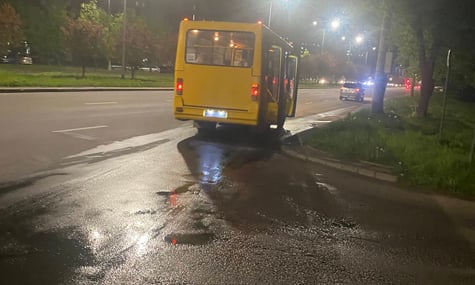 У Львові водій маршрутки вимагав у матері загиблого військового сплатити за проїзд. Він уже перепросив і задонатив ЗСУ