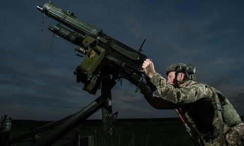 росія запустила по Україні понад сто дронів та чотири ракети. Повітряні сили розповіли, що вдалося збити