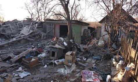 Міни бойовиків зруйнували 2 житлових будинки прифронтового Південного — штаб