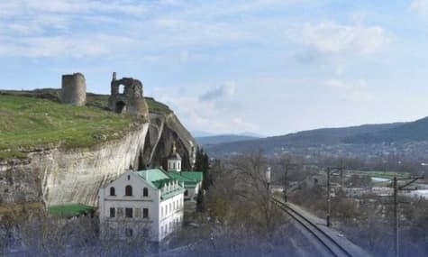 Окупанти хочуть прокласти залізницю через доісторичні поселення таврів і древні могильники в Криму