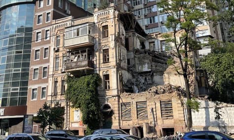 Поврежденный россиянами 120-летний дом в Киеве подлежит восстановлению — госэкспертиза. В КГГА говорили о другом