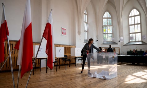 У Польщі перевірять заяви про порушення під час підрахунку голосів на виборах президента
