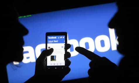 Facebook заблокував 115 підозріло активних акаунтів