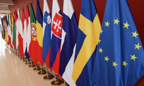Деякі союзники України проти перегляду правил вступу до ЄС, попри блокування з боку Угорщини — Politico