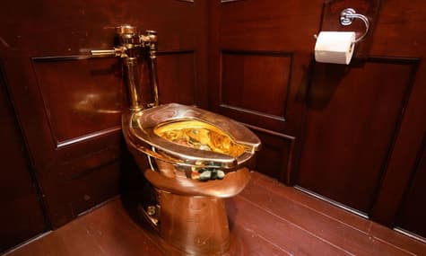 З палацу, де народився Вінстон Черчилль, викрали золотий унітаз вартістю $6 млн