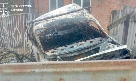 В Харьковской области оккупанты попали дронами в авто: погибли двое мужчин, пострадала волонтер