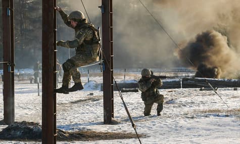 Як в Україні впроваджують воєнний стан (ОНЛАЙН)