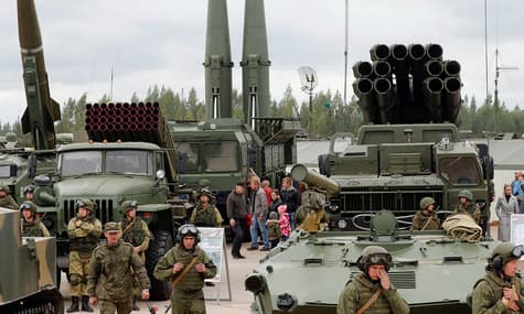 США оголосили про вихід з угоди про ліквідацію ракет: що це означає?
