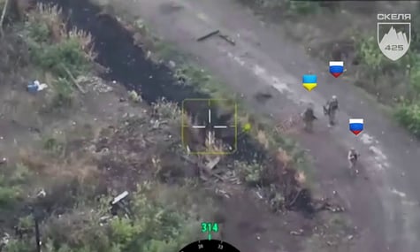 Украинский военный ликвидировал двух оккупантов, притворившись россиянином