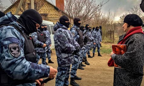 Обшуки в анексованому Криму: затримали кількох кримських татар