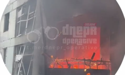 Під час нічної масованої атаки росіяни влучили по багатоповерхівці у Дніпрі (ДОПОВНЕНО)