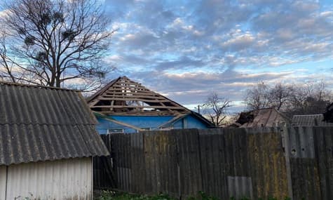 Окупанти за добу обстріляли 6 громад Сумщини: пошкоджені будинки та енергосистема, є поранений — ОВА