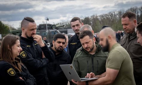 ЗМІ: Зеленському представили новий баражувальний боєприпас, який уже випробували на передовій