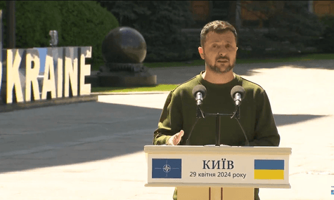 Зеленский: Американская помощь уже начала поступать в Украину