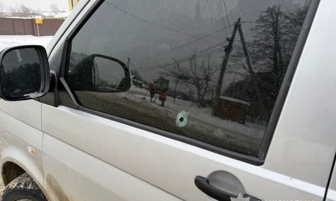 На Львівщині чоловік обстріляв мікроавтобус ТЦК і втік: його розшукує поліція