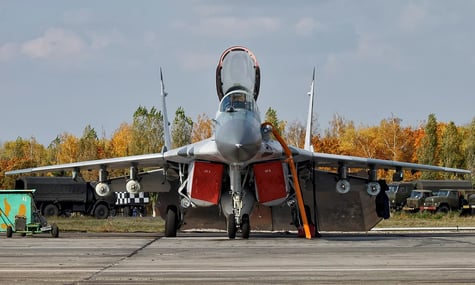 До крадіжки деталей МіГ-29 з аеродрому в Угорщині причетні «свої»: Міноборони шукає джерело витоку — «Радіо Свобода»