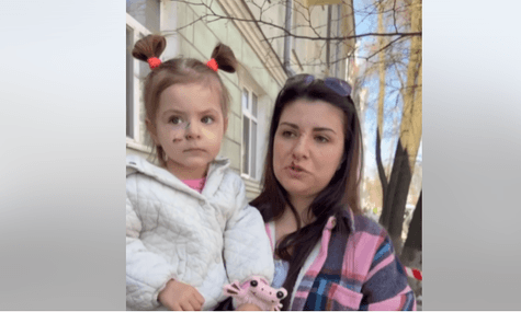 Жителька Сум розповіла, як з дитиною пережила обстріл: Того дня донька попросила надіти на неї хрестик